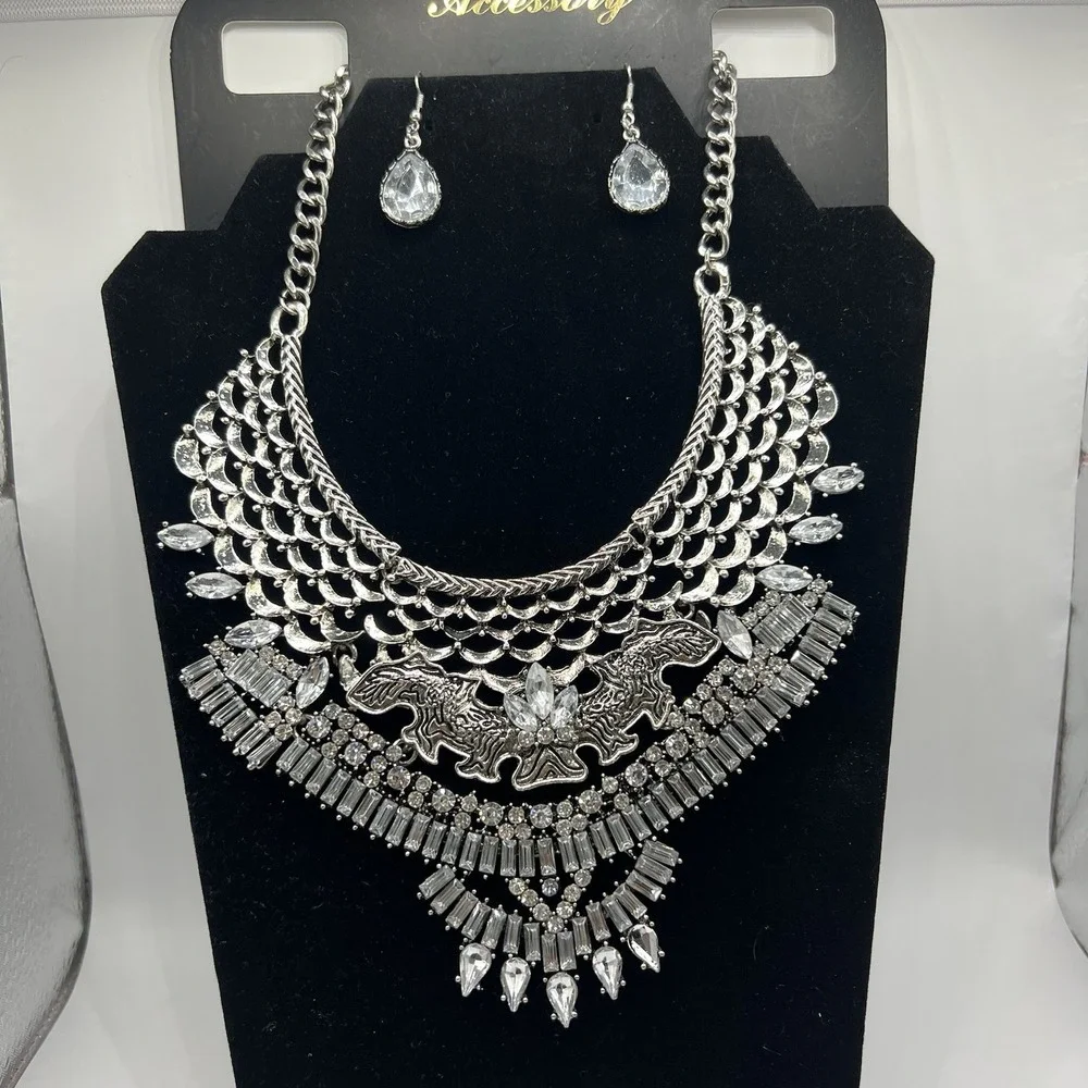 Beautiful Fashionable Statement Necklace Earring set Bohemian Style‎